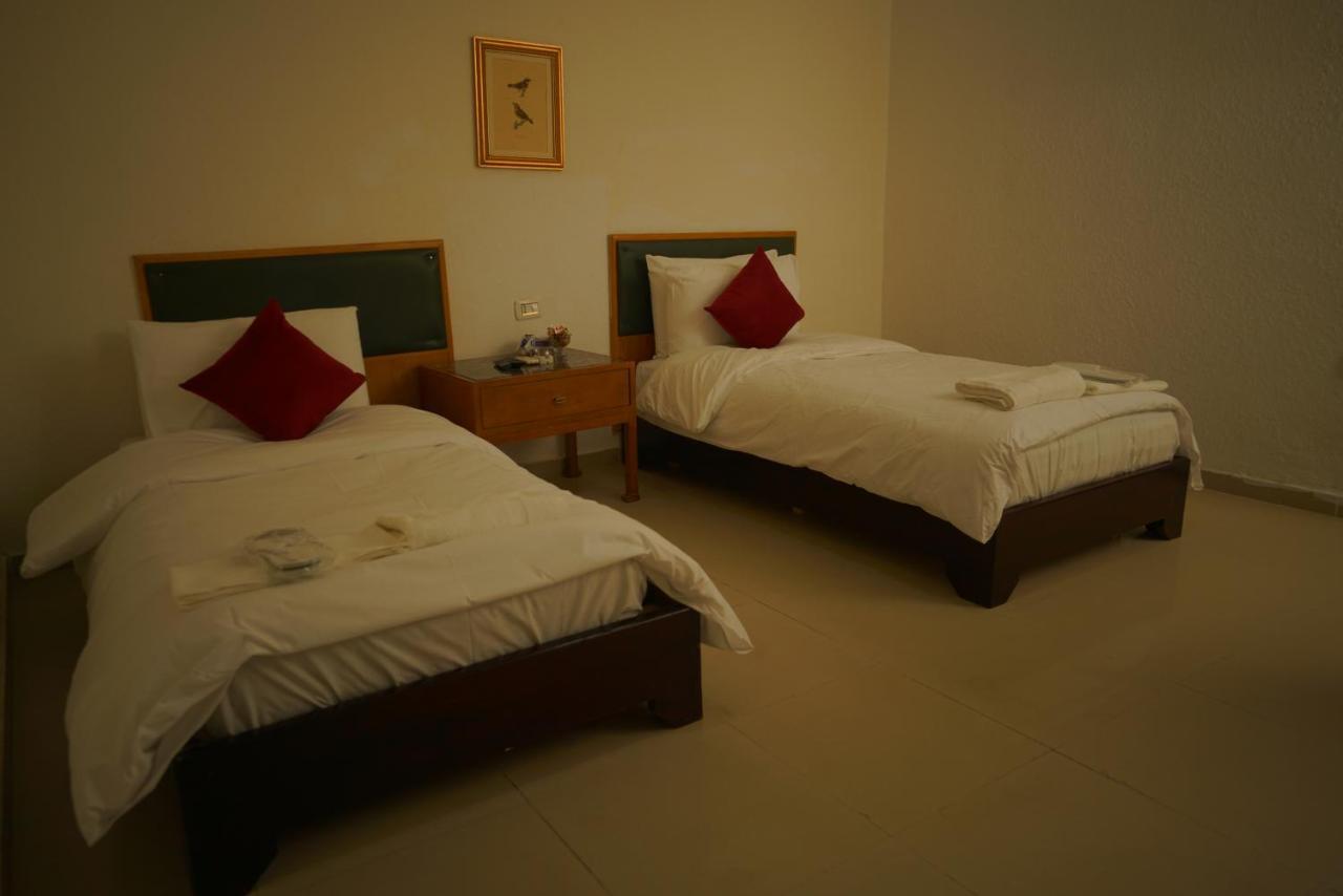 Petra Home Hotel Wadi Musa Exterior foto